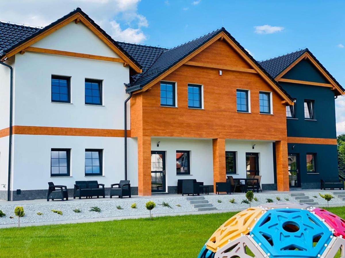 Wonder Home - Apartamenty Halo Karkonosze Z Ogrodem, Sezonowym Basenem, Placem Zabaw I Widokiem Na Sniezke - Zlokalizowane Blisko Karpacza Мыслаковице Экстерьер фото